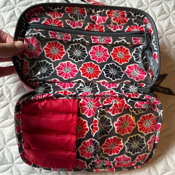 Vera Bradley cosmetic bag - Picture 2 of 4